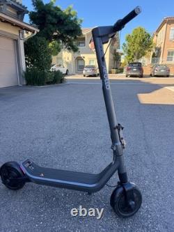 Apollo-Go 2024 Premium Dual-Motor E-Scooter with40mi/28 Speed USED LOCAL PICKUP