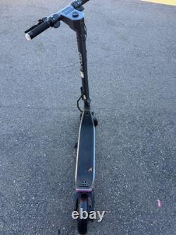 Apollo-Go 2024 Premium Dual-Motor E-Scooter with40mi/28 Speed USED LOCAL PICKUP