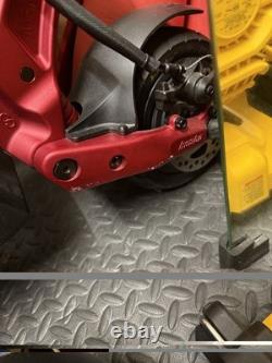 Kaabo Mantis 8 dual motor 25 mph Electric Scooter with Charger / Light w Horn