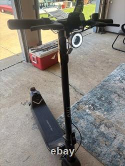 Niu? KQi3 Pro 350 Watts Kick Electric Scooter Black (K3P31EB1A11)