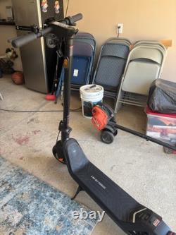 Niu? KQi3 Pro 350 Watts Kick Electric Scooter Black (K3P31EB1A11)