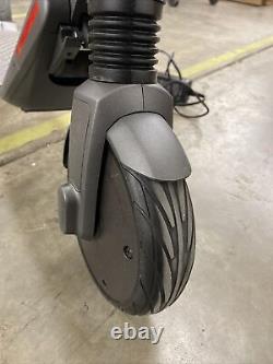 Segway Ninebot ES3 Plus Electric Kick Scooter Y1526