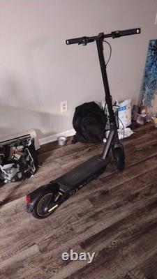 Segway Ninebot Max G2 Electric Kickscooter (Used) 22MPH Max Speed, 1000W Motor